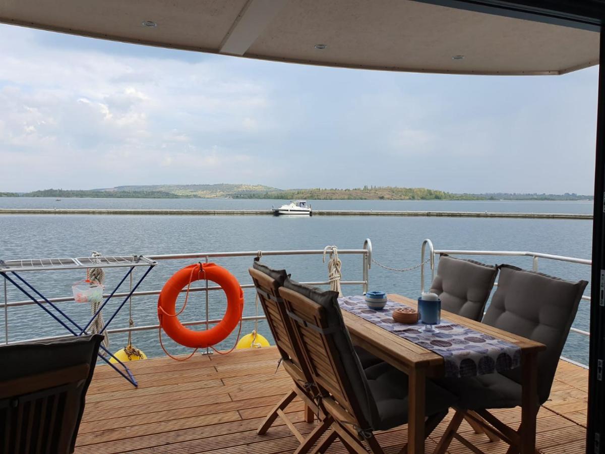 Vila Hausboote Marina Braunsbedra Exteriér fotografie
