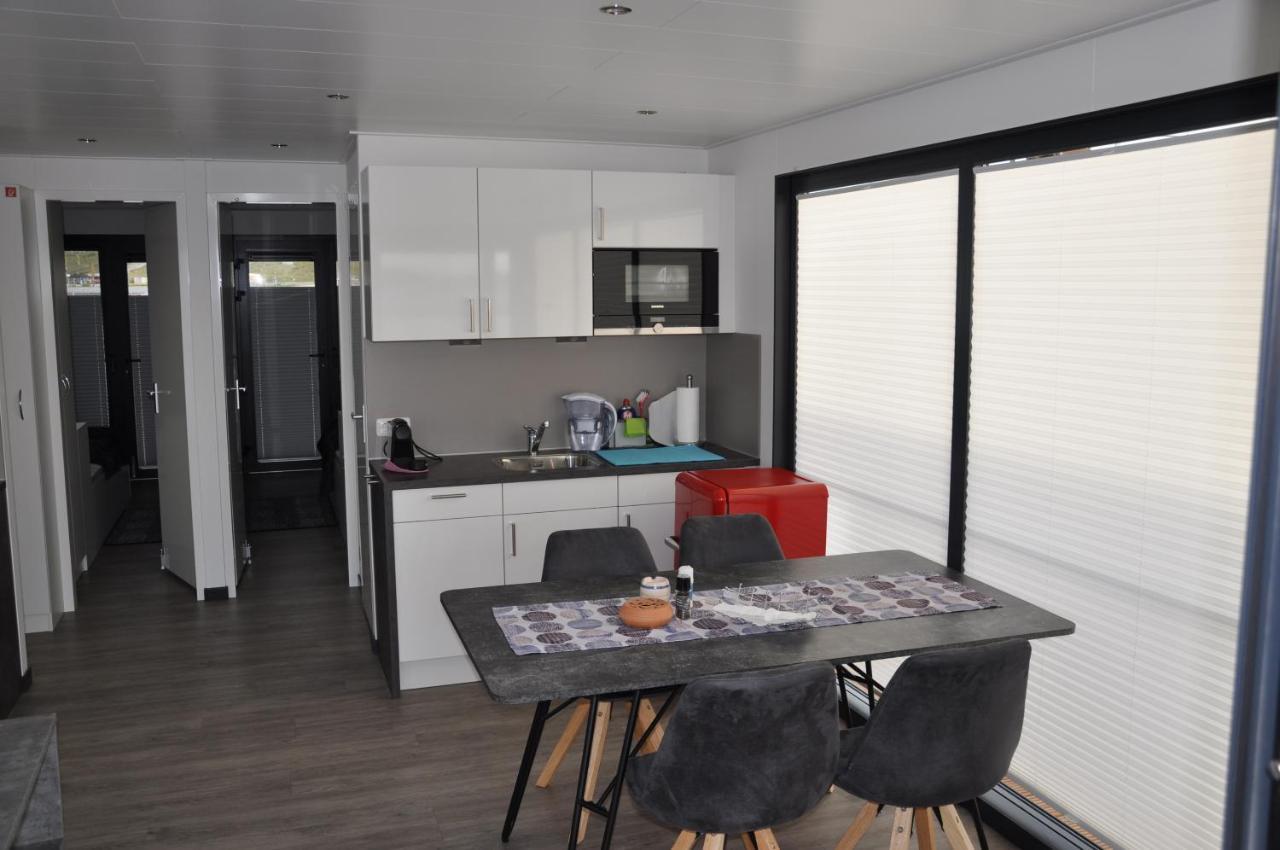 Vila Hausboote Marina Braunsbedra Exteriér fotografie